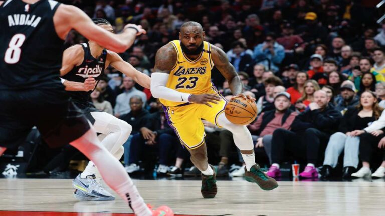 LeBron salió al rescate de los Lakers en una jornada victoriosa para Celtics y Nuggets (+resultados)