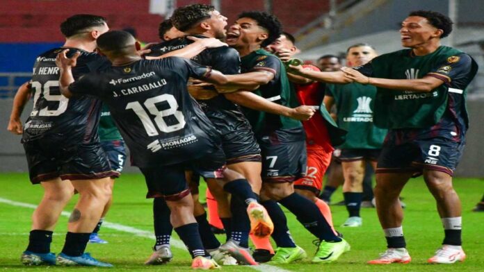 Monagas pegó primero ante Defensor en el arranque de la Copa Libertadores