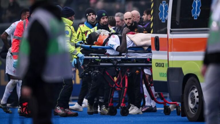 Moise Kean fue trasladado de emergencia a un hospital por un golpe en la cabeza 