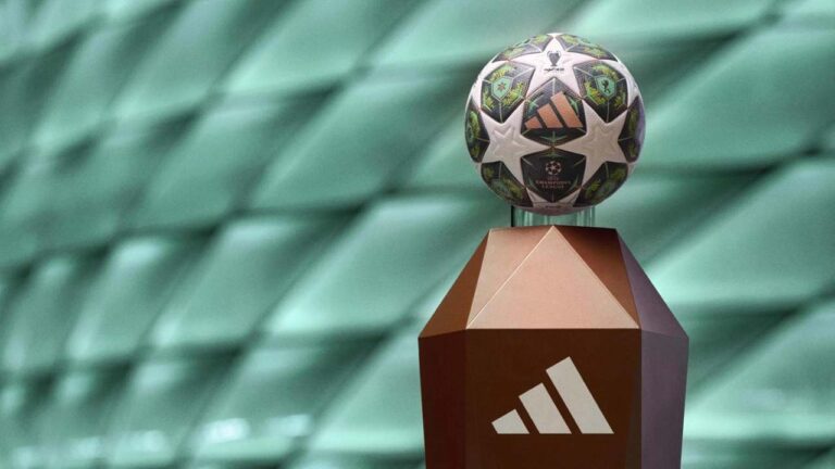 UEFA presentó el nuevo balón con el que se jugará la fase eliminatoria de Champions League