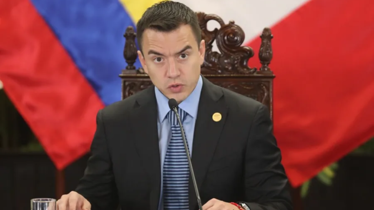 Noboa anuncia aranceles del 27 % para las importaciones de México