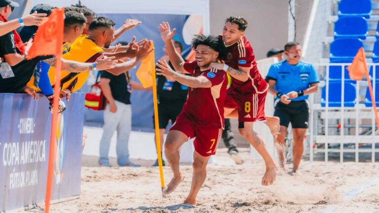 Fútbol playa: Venezuela superó a Perú y se afianza en la clasificación