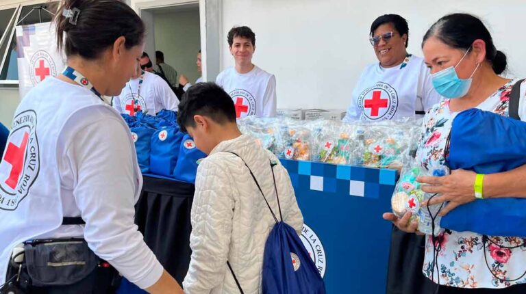 Cruz Roja Venezolana asistió a niños que regresaron en tercer vuelo de migrantes