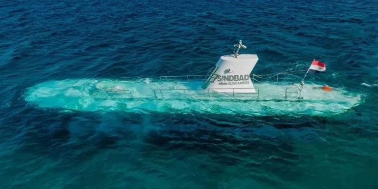 Seis muertos en el accidente de un submarino turístico en Egipto