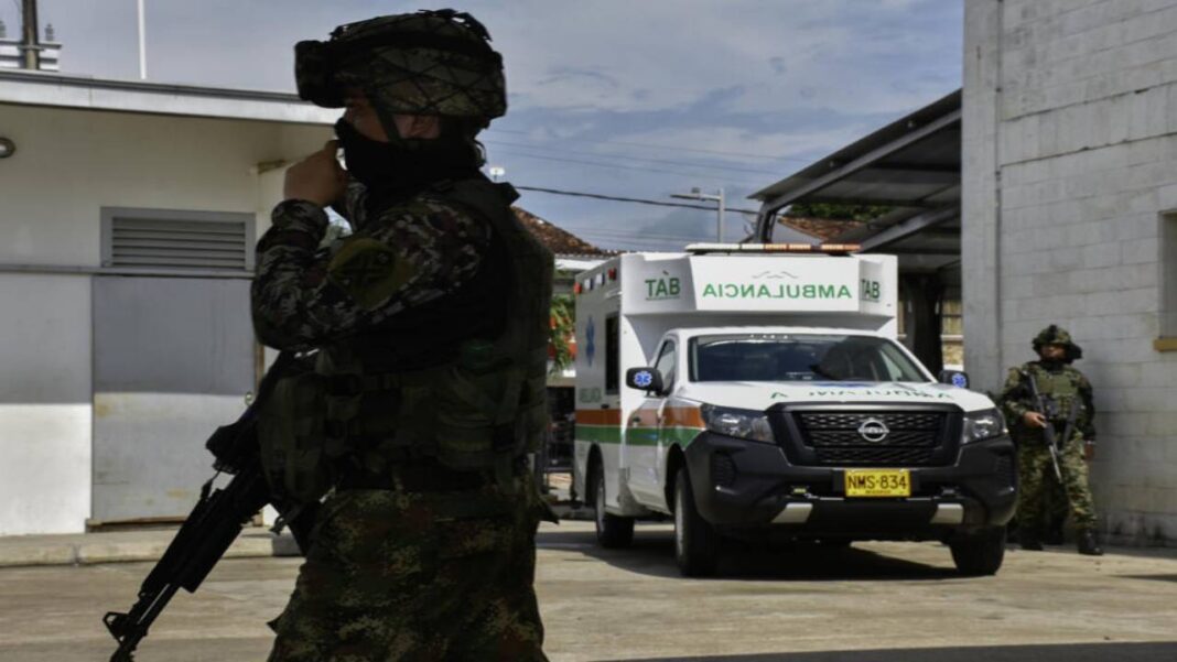 Un soldado muerto y 6 heridos deja ataque del ELN en municipio que visitó Petro el jueves