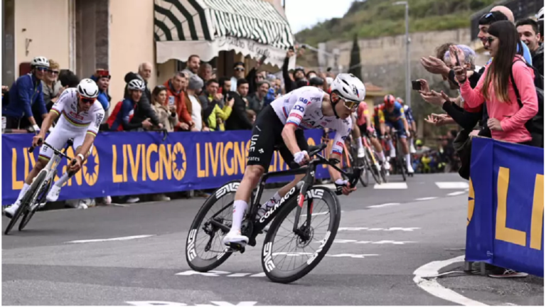 El Tour de Francia, Indurain y Somarriba reciben el premio Diálogo, vínculo Francia-España