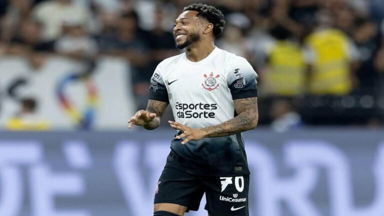 José "Brujo" Martínez se consagró campeón Paulista con el Corinthians