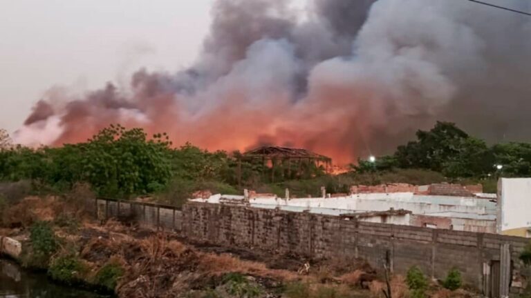 Incendio en patio de operaciones del aseo de Maracaibo fue controlado