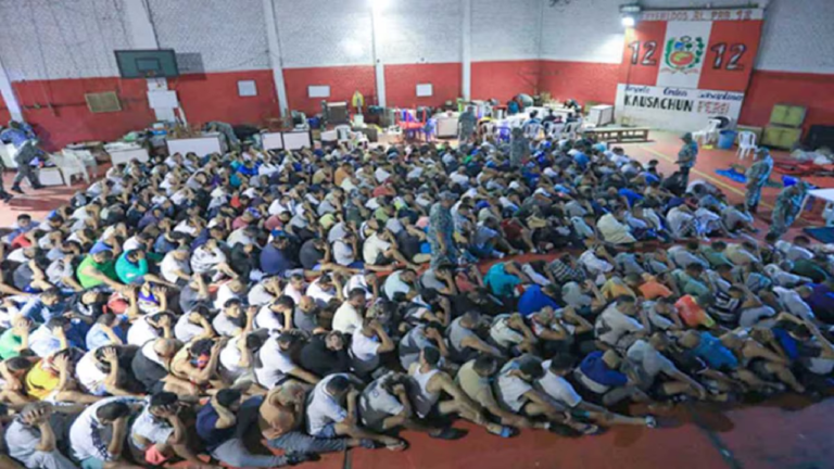 Autoridades en Perú realizan megaoperativo en penales de Lima y la provincia de Callao