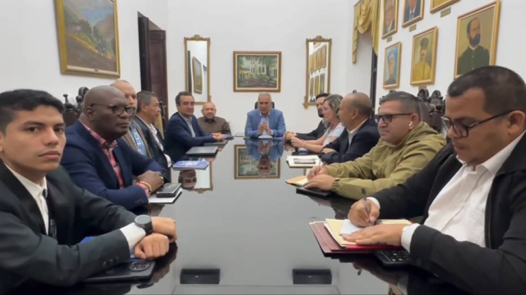 Freddy Bernal y el PNUD plantean programa en el Táchira