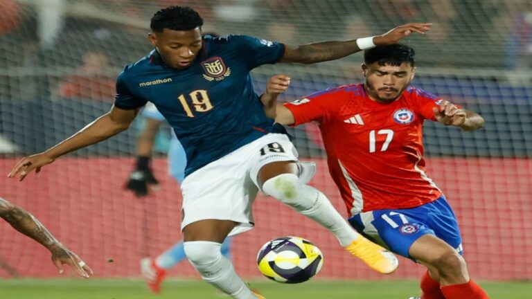 Chile y Ecuador firmaron un empate con polémica
