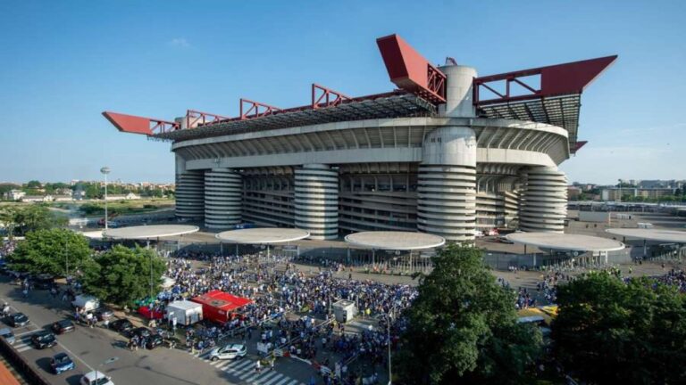 Inter y Milan presentaron una oferta conjunta para comprar San Siro