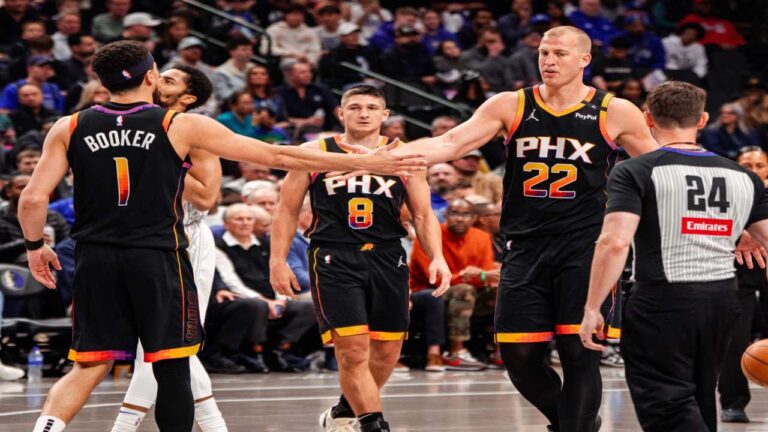 Phoenix se llevó un duelo clave ante Dallas de cara a la postemporada