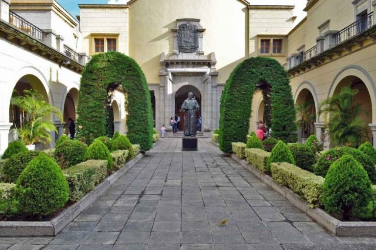 ULA organiza actividades culturales y deportivas para celebrar sus 240 aniversario