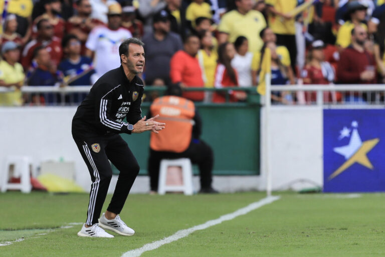 Fernando Batista: «El martes con Perú nos jugamos una final»