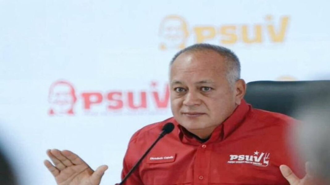 Cabello informó que 16 de los deportados por EEUU eran buscados por la justicia local