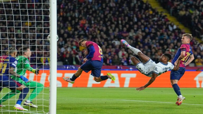 Barcelona e Inter igualaron fuerzas en un partido intenso