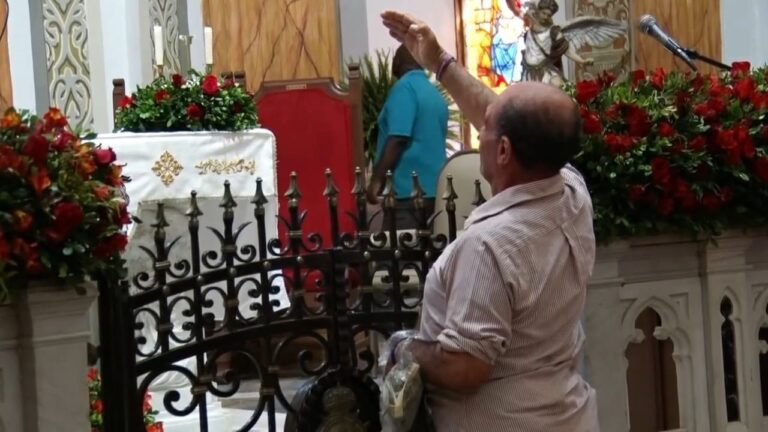 Zulianos expresan su tristeza por muerte del papa Francisco
