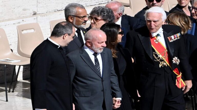 Fuerte presencia de líderes latinoamericanos en el funeral del sumo pontífice
