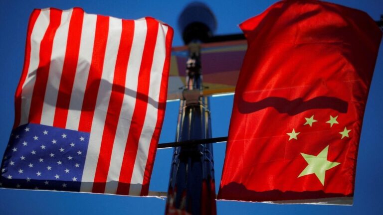 China pide a EEUU la cancelación completa de aranceles tras la exención sobre electrónica