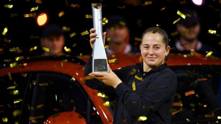 Ostapenko completó su gesta en Stuttgart 