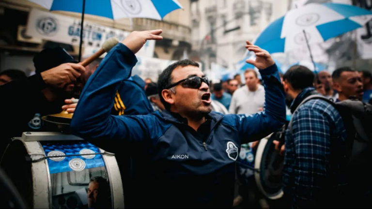 Sindicatos de Argentina inician movilización por el Día del Trabajo