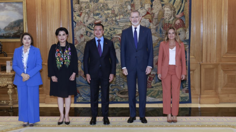 Felipe VI recibe en Madrid al presidente de Ecuador Daniel Noboa