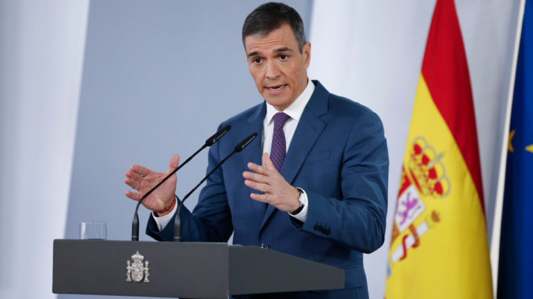 Sánchez afirma que España está superando «lo peor de la crisis» tras el apagón