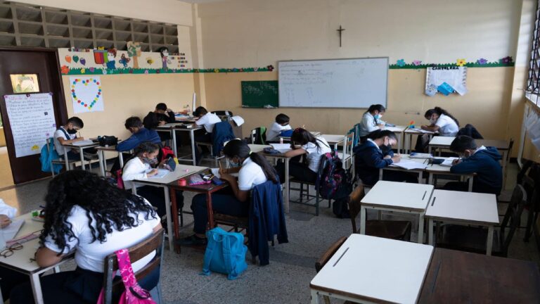 Sindicato de Maestros reporta déficit de docentes superior al 45% en Carabobo