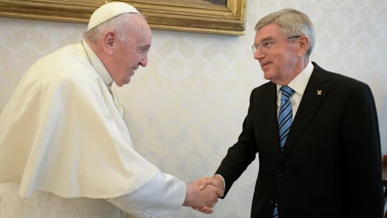 Thomas Bach enfatizó que el fallecimiento del Papa es una gran perdida para el movimiento olímpico