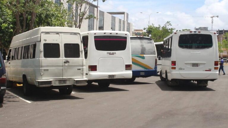 Transportistas de Bolívar aseguran que invierten al menos $ 600 para el mantenimiento de unidades