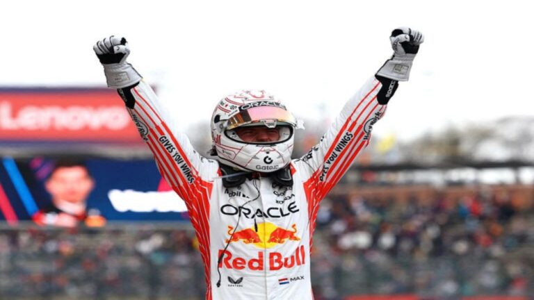 Verstappen triunfó en la prueba de resistencia y apretó el campeonato