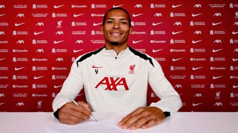 Van Dijk renovó con el Liverpool hasta 2027