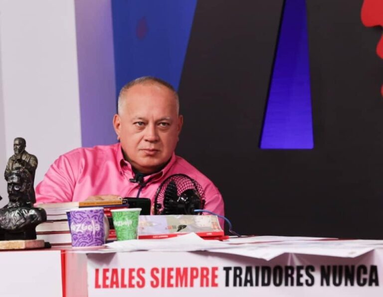 Cabello dice que es mentira que cuatro detenidos en Bogotá sean del Tren de Aragua