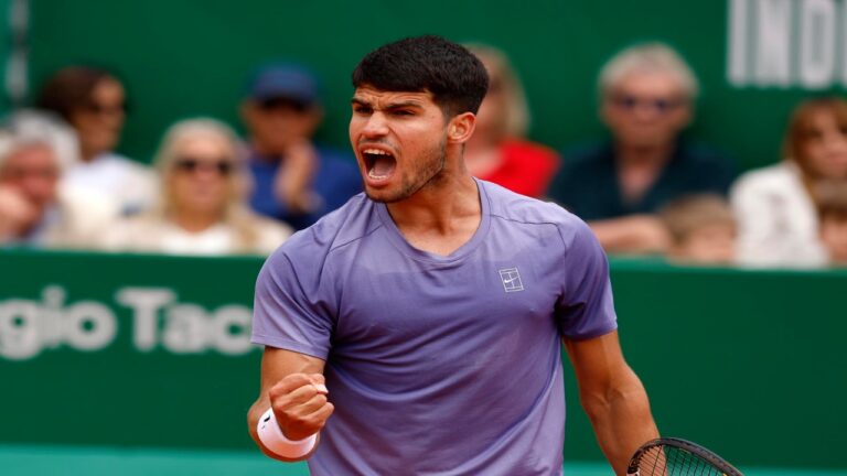 Alcaraz le ganó el duelo español a Davidovich y jugará la final de Montecarlo