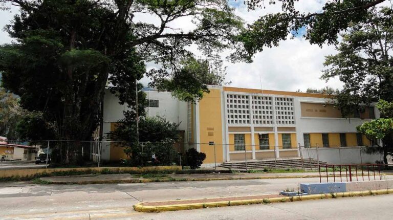 Autoridades de la ULA piden al ministerio de Educación elevar el número de docentes en medicina
