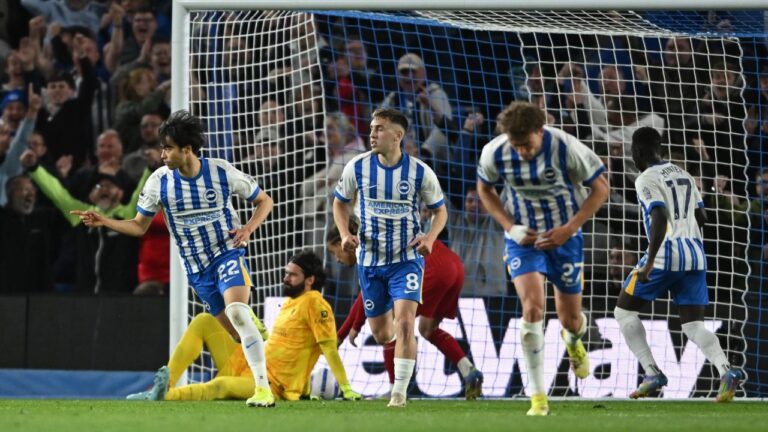 Brighton le hizo pagar al Liverpool la resaca del título