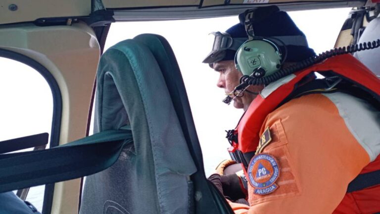 En Aragua realizan sobrevuelo en la búsqueda de embarcación desaparecida