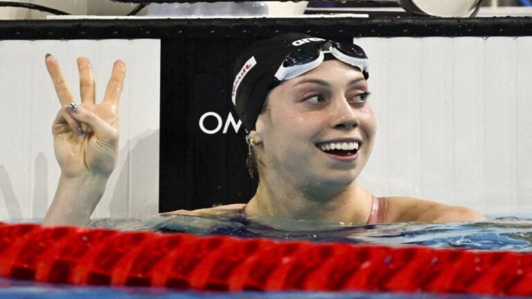 La estadounidense Gretchen Walsh impone nuevo récord mundial en 100 mariposa