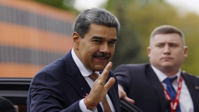 Maduro pide al nuevo papa la "pronta concreción" de canonizaciones de beatos venezolanos