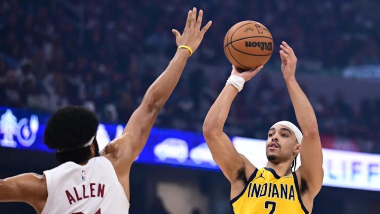 Pacers comenzaron las semifinales del Este a base de triples