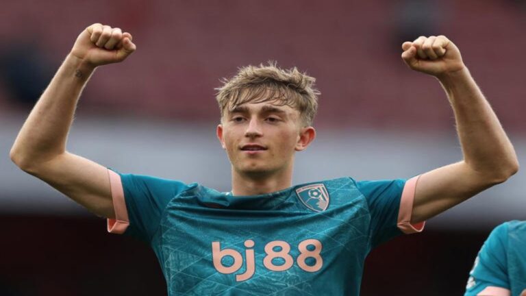 Real Madrid anunció el fichaje de Dean Huijsen