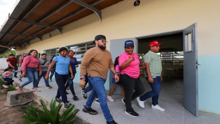 Gobernador Luna: «El proceso de votación es rápido y sencillo»