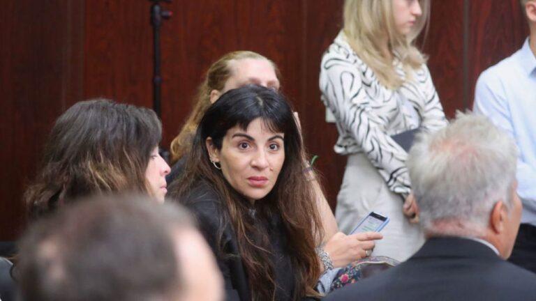 Hija de Maradona dice que su internación domiciliaria fue «nefasta»