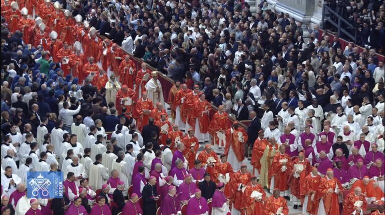 Misa «Pro eligendo pontifice» en la basílica de San Pedro este #7May