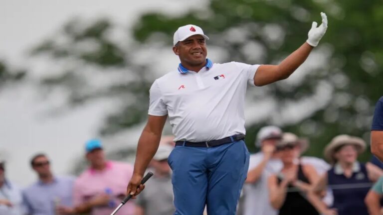 Jhonattan Vegas mantiene vivo su sueño en el Campeonato de PGA