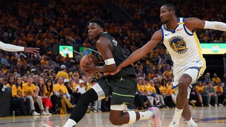 Wolves tomó la ventaja frente a Golden State
