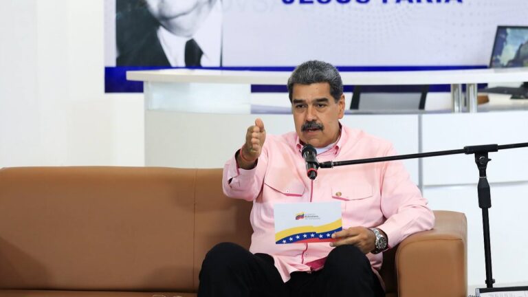 Maduro: Elecciones del 25 de mayo van llueva, truene o relampaguee
