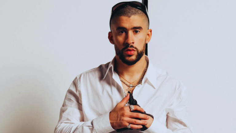 Bad Bunny se une al elenco de «Caught Stealing» de Darren Aronofsky