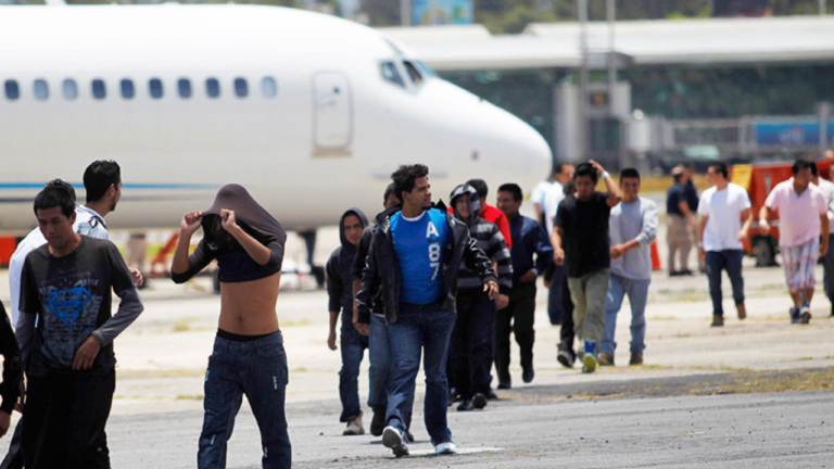 OIM confirma que colabora con EEUU en programas de retorno voluntario de migrantes
